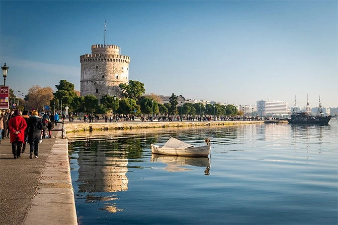 Θεσσαλονίκη: Εντοπίστηκε πτώμα άνδρα στον Θερμαϊκό- Δείτε βίντεο